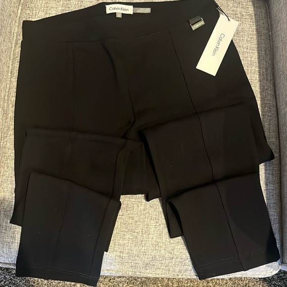 Calvin Klein Size Small - Picture 1 of 3